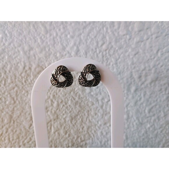 Unbranded Jewelry - Vintage Trinity Marcasite Post Stud Silver Tone Earrings